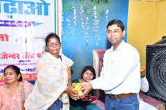 anushka-trust-10